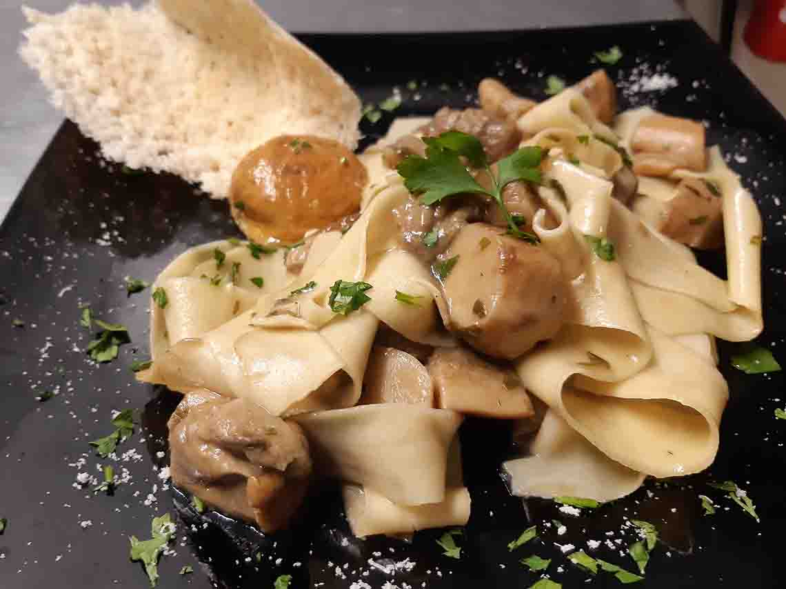Homemade pappardelle with Caldana porcini mushrooms